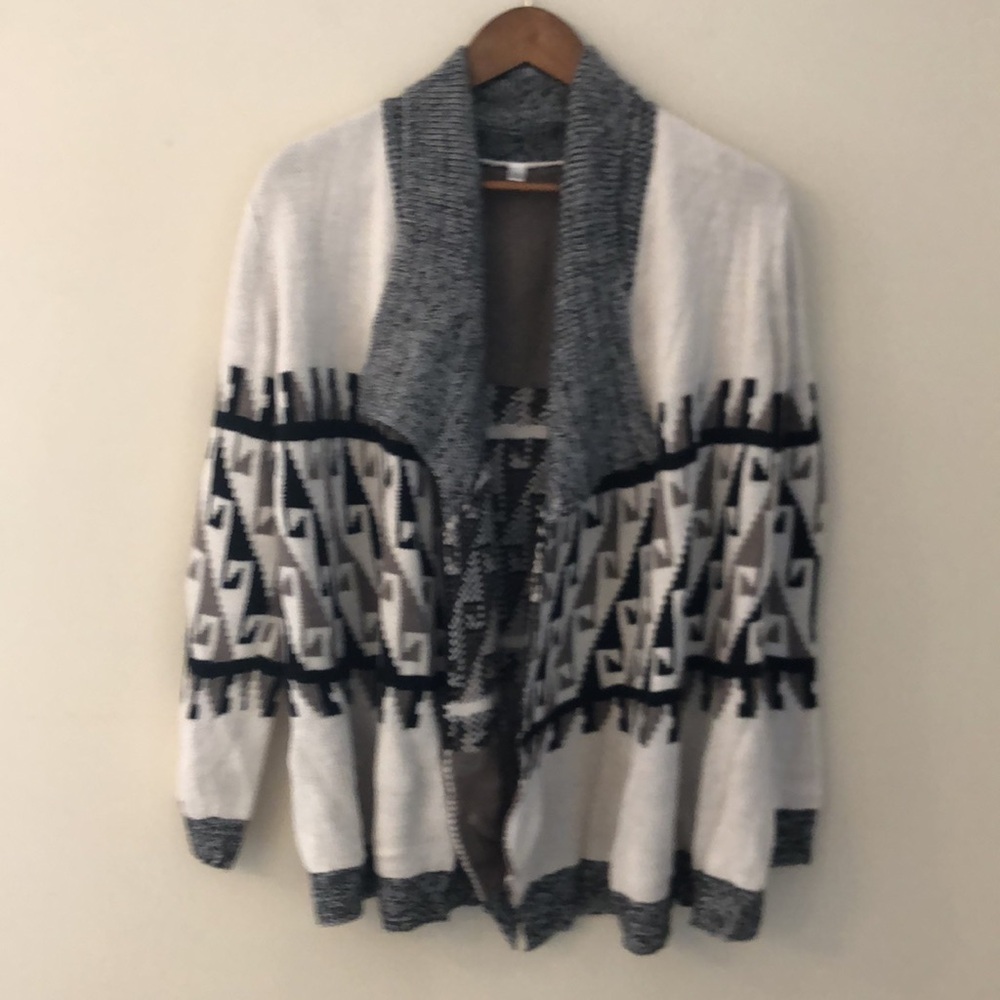 Cozy Knit Cardigan Sweater in cream black gray brown geometric pattern roomy SM